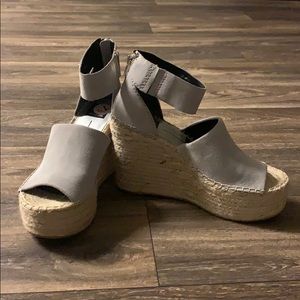 NWT Dolce Vita Wedges 🥰 Sz 7.5*